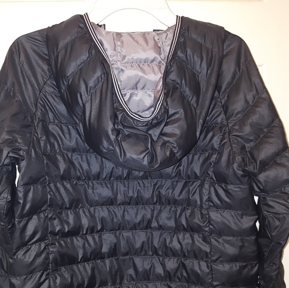 UNIQLO Puffer Jacket Uni-sex - Picture 2 of 7